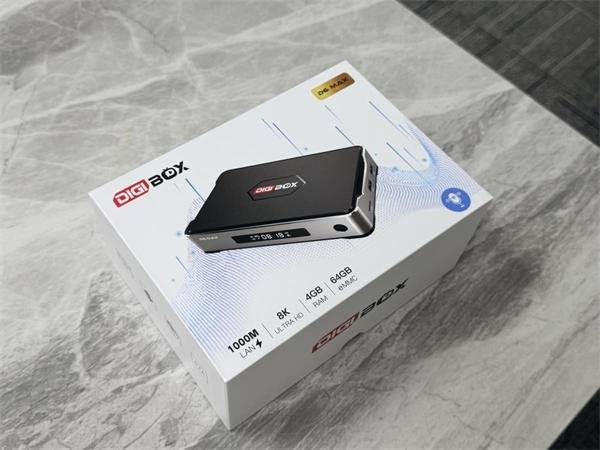 Customer-submitted DIGIBOX image accompanying Aaron P. review